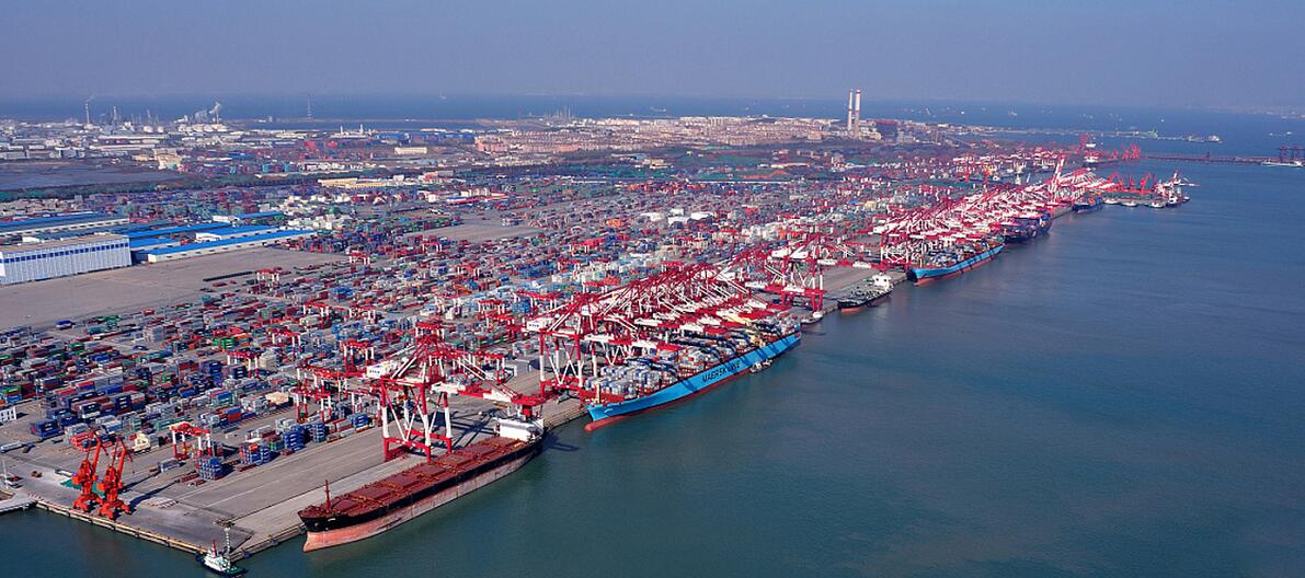 多家港口巨头投资埃及苏伊士运河！苏赫奈泉港红海集装箱码头试运营